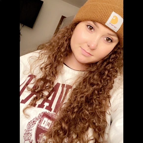 Meet your Posher, Alisha - Picture 1 of 1